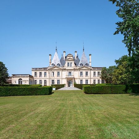 Chateau De Lussac Lussac  Buitenkant foto