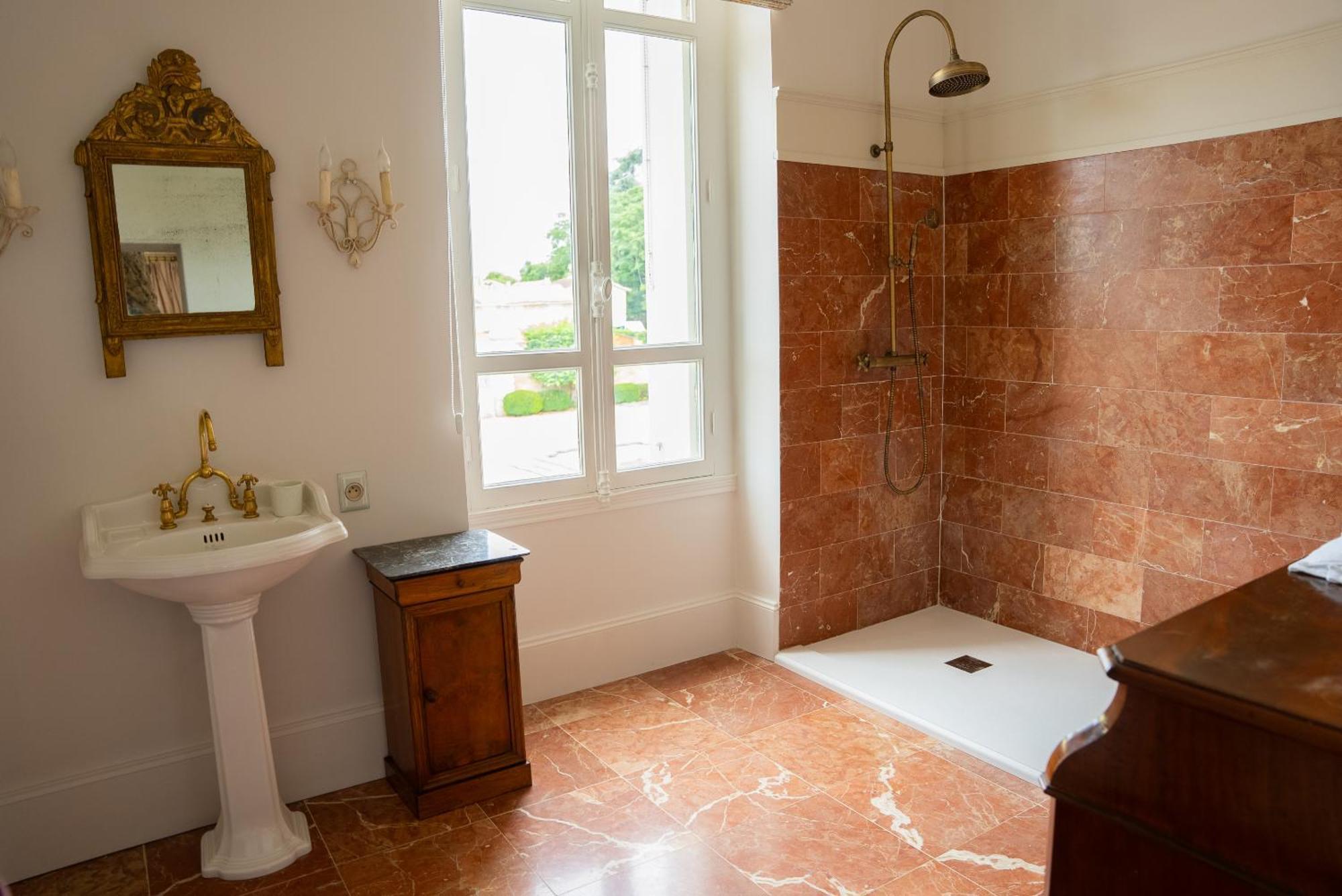 Chateau De Lussac Lussac  Kamer foto