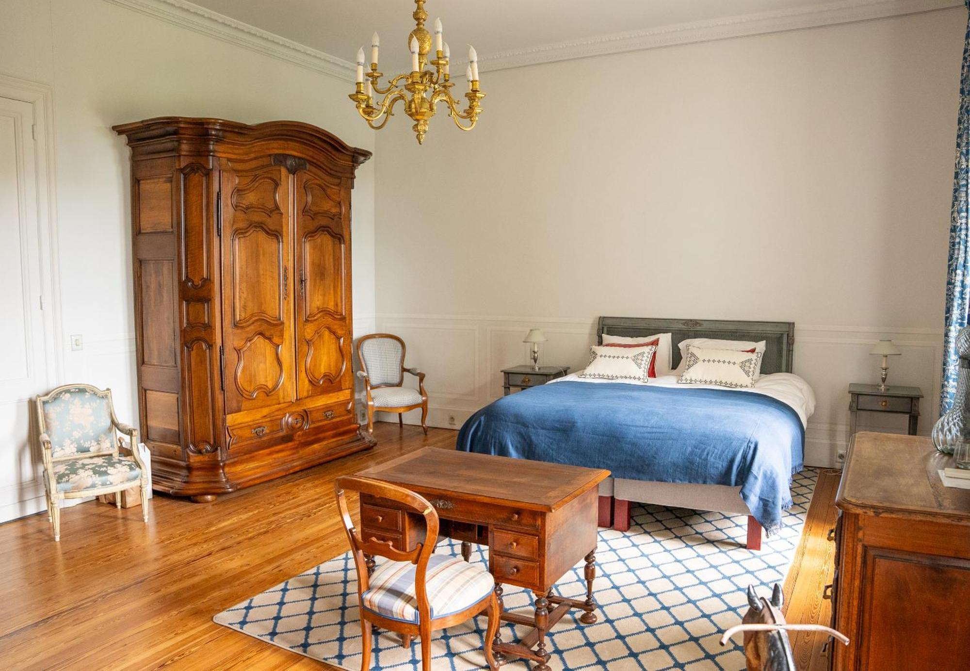Chateau De Lussac Lussac  Kamer foto